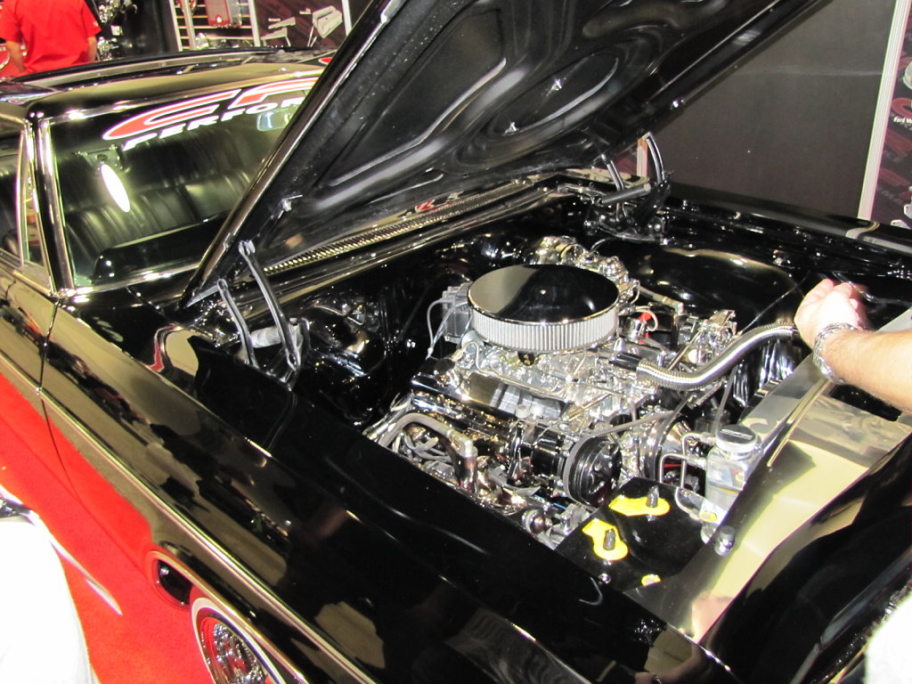 Chevy-Impala-Black-Engine.JPG