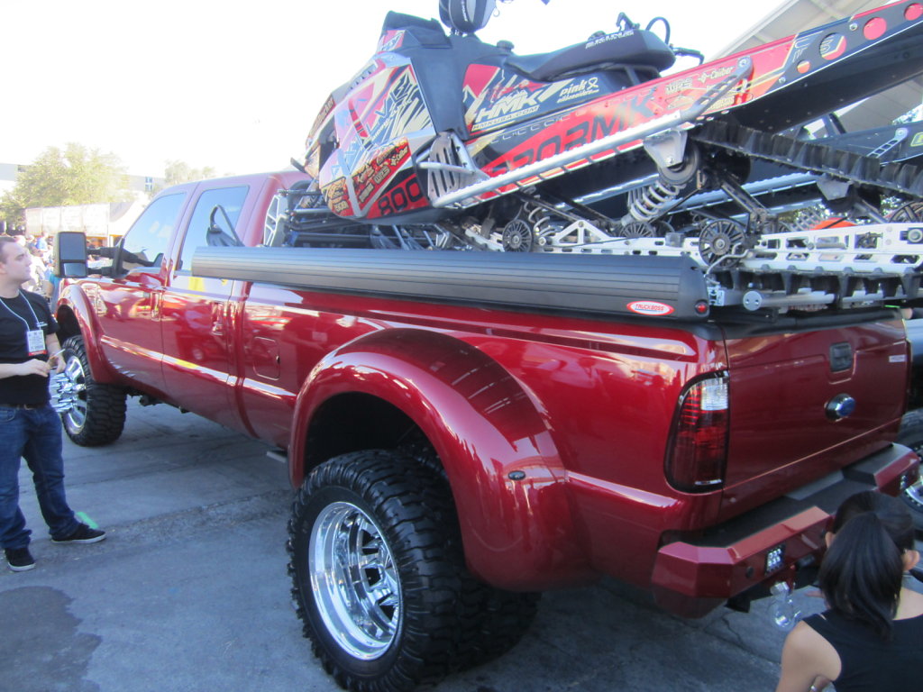 FORD-TRUCK-WITH-SNOWMOBILE-DECK.JPG